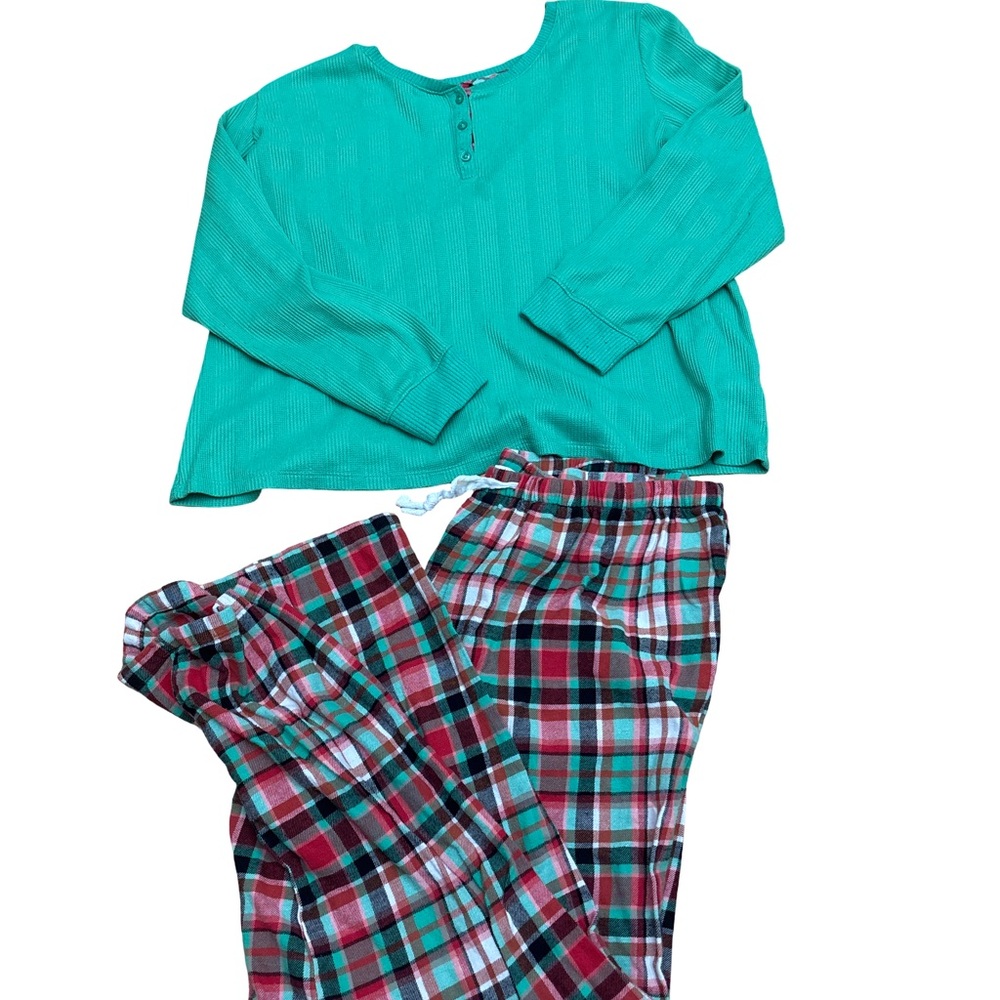 Title: Sonoma Green Top & Red Plaid Pajama Set Women’s XL